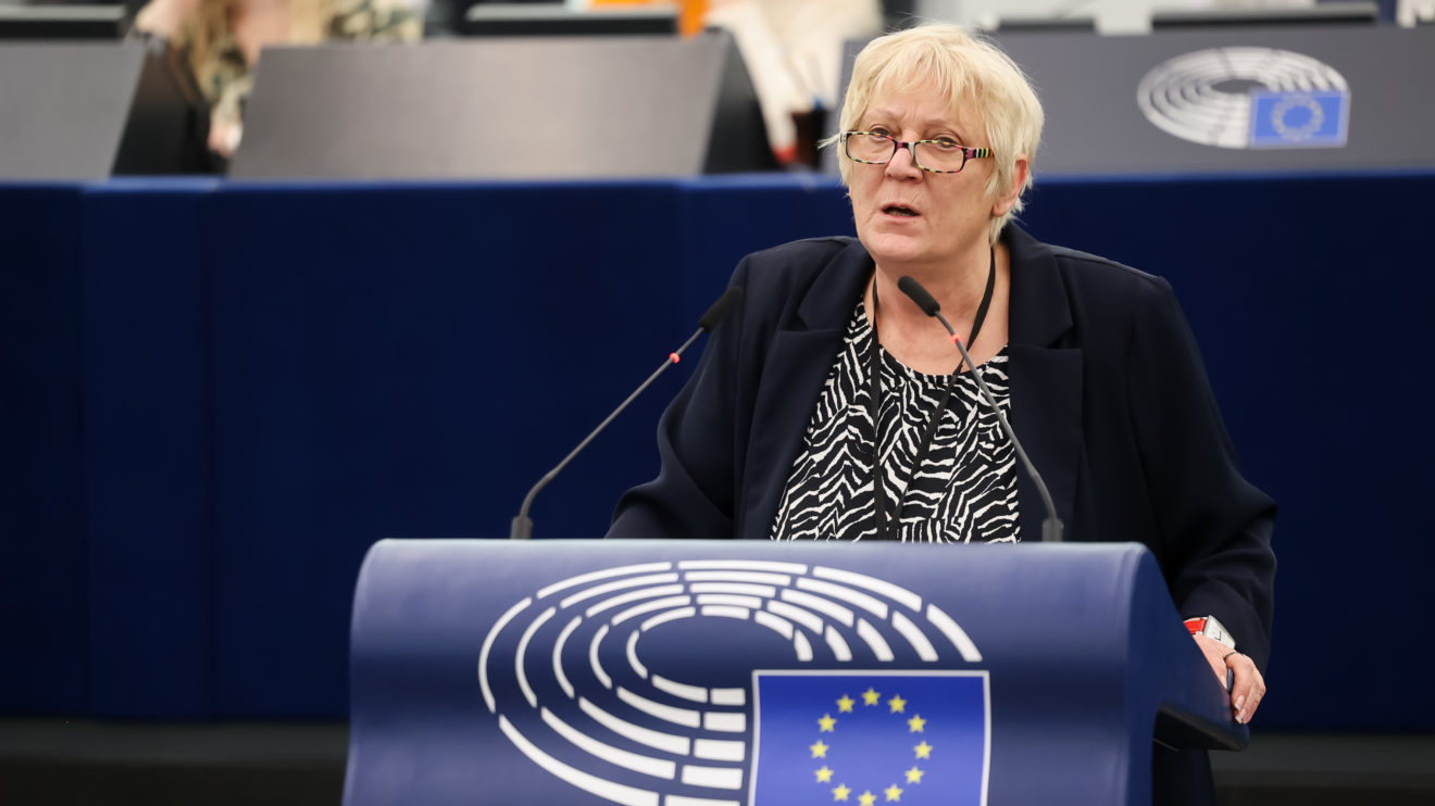 Martina Michels im EU Parlament